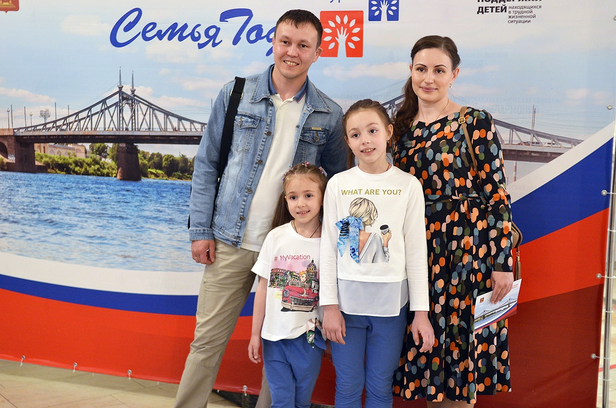 Семья тренера по лыжным гонкам признана «Семьей года» в Тверской области