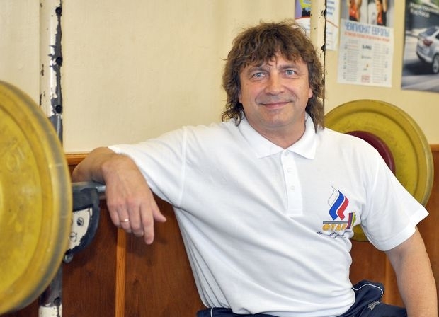 Взял судьбу за рога: Юрий Ширяев покорил штангу, преодолел тяжелый недуг и теперь выводит в звезды новые поколения тяжелоатлетов