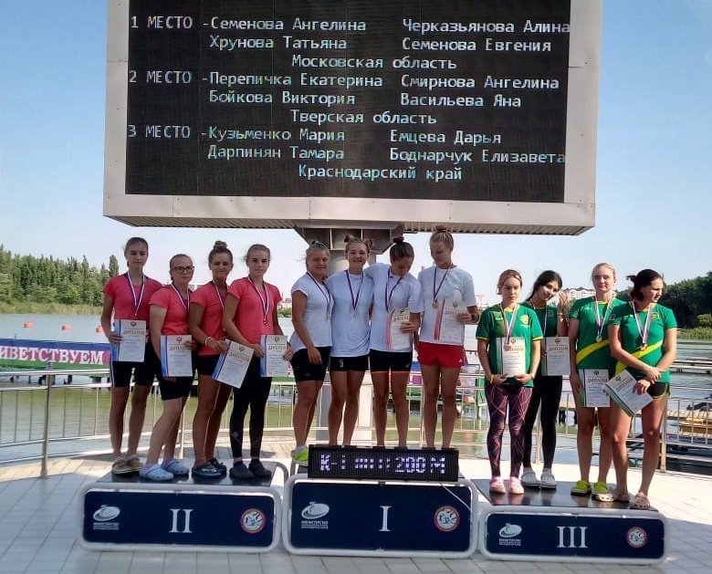 Тверские гребцы завоевали полный комплект наград первенства России в эстафетных гонках