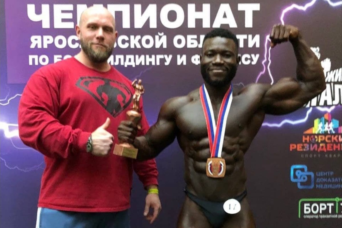Темнокожий атлет из Твери покорил зрителей и жюри в Ярославле