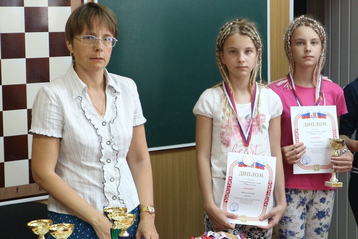 Сестры-близнецы из Твери завоевали медали всероссийских соревнований по шашкам