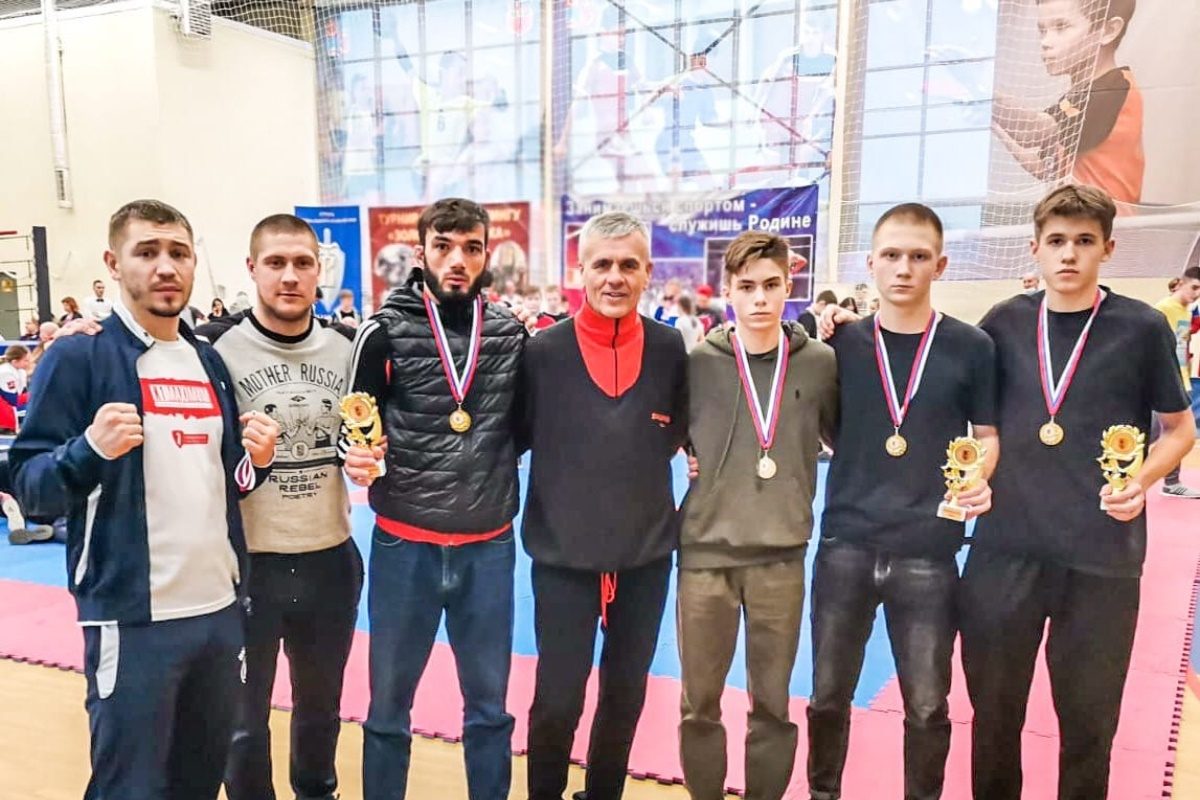 Тверские кикбоксеры завоевали шесть медалей на межрегиональном турнире