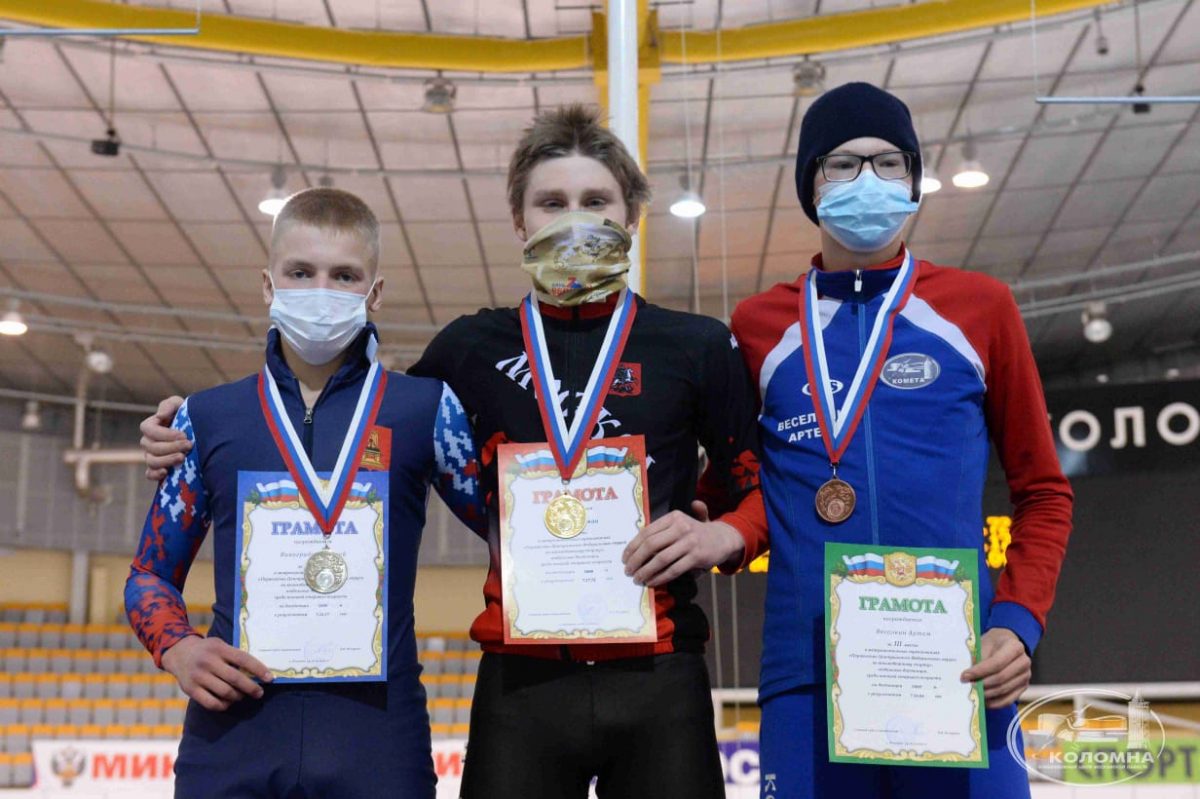 Тверской конькобежец из многодетной семьи стал двукратным призером первенства ЦФО