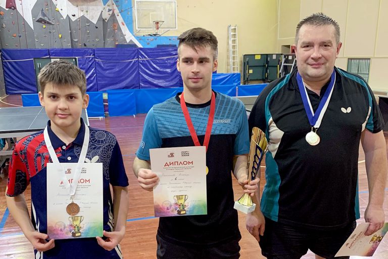 13-летний школьник стал призером взрослого чемпионата Тверской области по настольному теннису