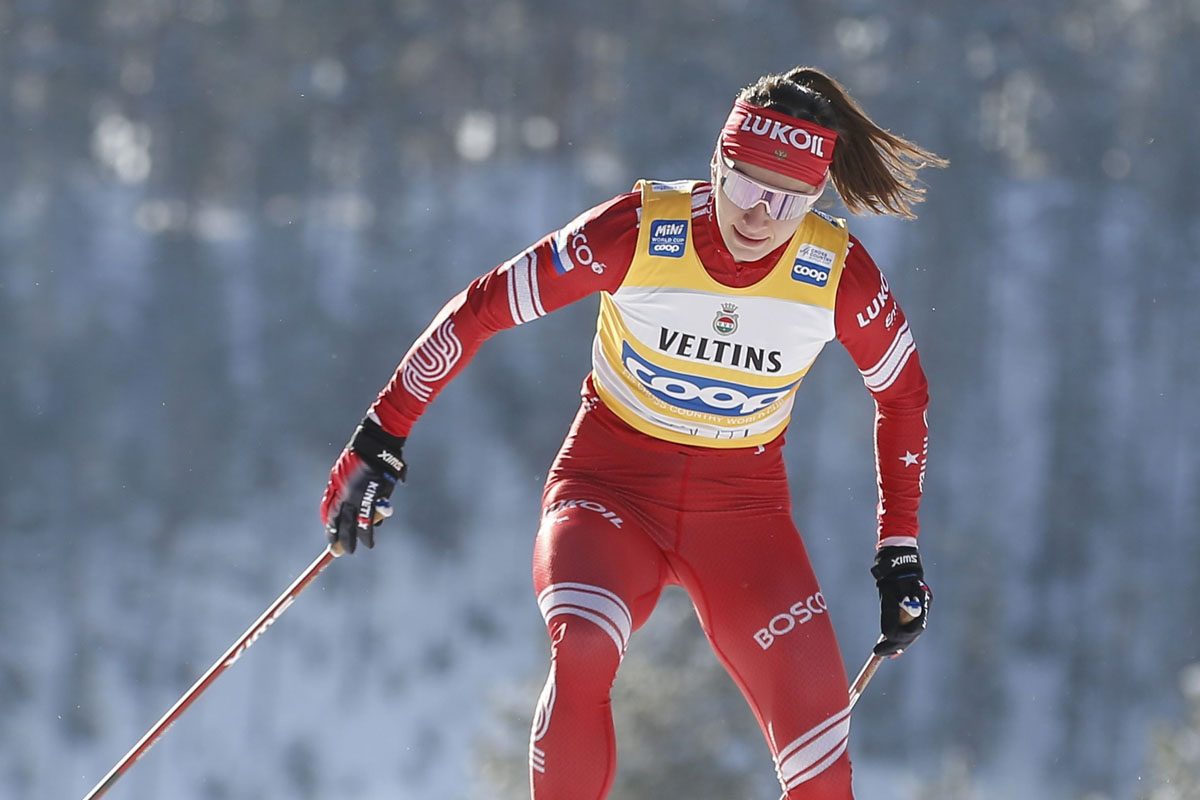 Наталья Непряева завоевала серебро в классической разделке на этапе Кубка мира в Финляндии