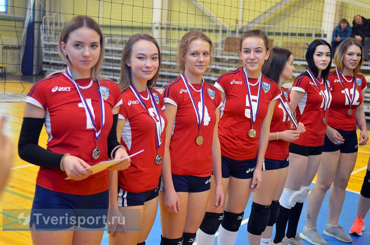 «Просто красотки!»: заслуженный тренер России поблагодарила волейболисток Твери за подарок к 8 марта
