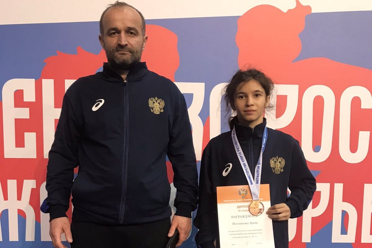 Арина Мельникова завоевала для Тверской области медаль России по вольной борьбе