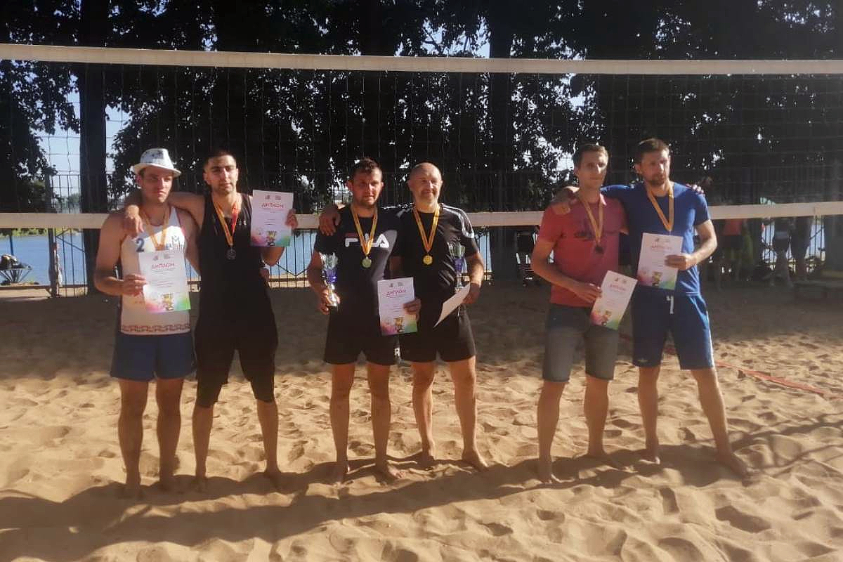 Пары из Ржева и Кимр завоевали золото чемпионата Тверской области по пляжному волейболу