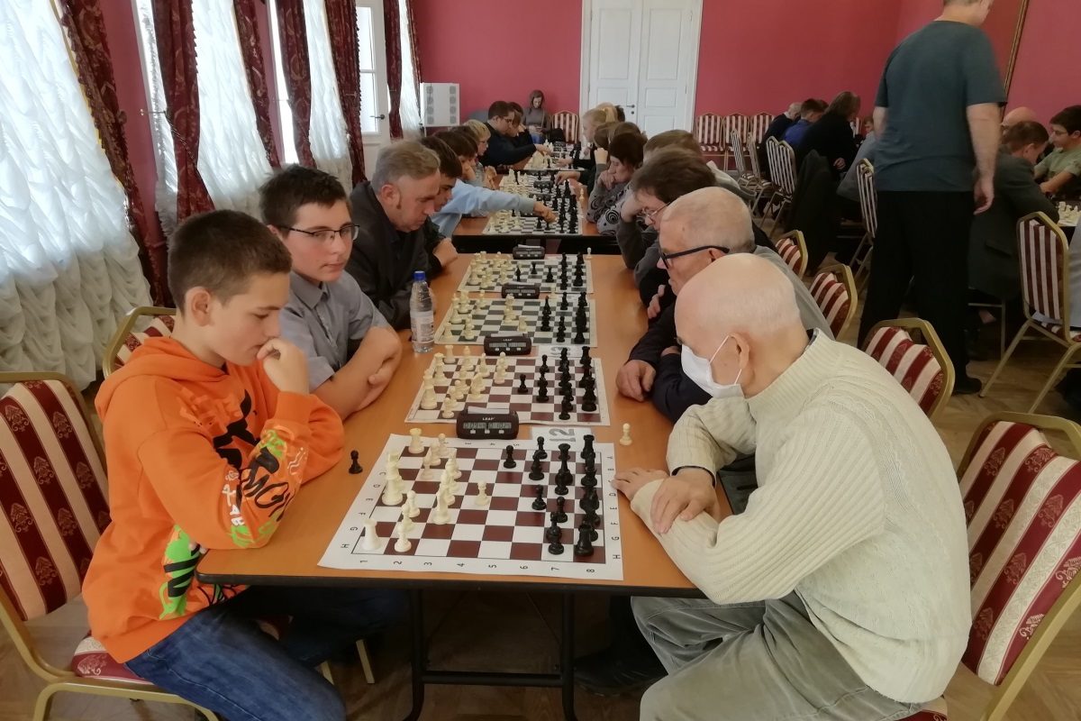 Шахматный вундеркинд стал победителем областного турнира в Торжке