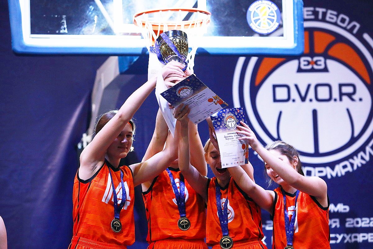 Тверские команды стали триумфаторами всероссийского фестиваля дворового баскетбола 3х3
