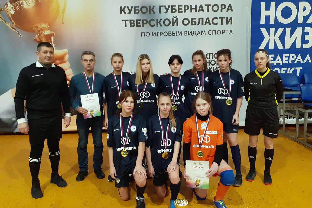 Футболистки Фировского района оформили золотой дубль на Кубке губернатора