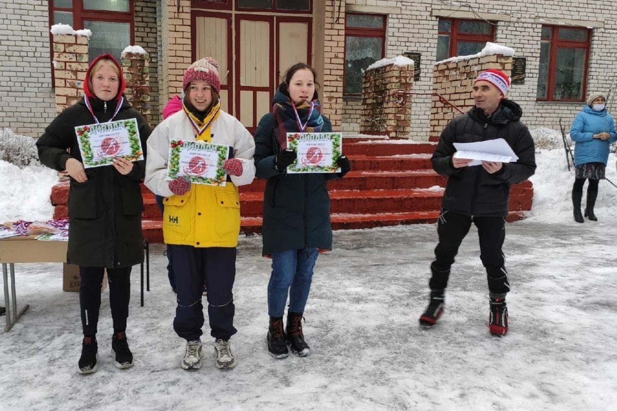 В Тверской области лыжники-ориентировщики не испугались мороза