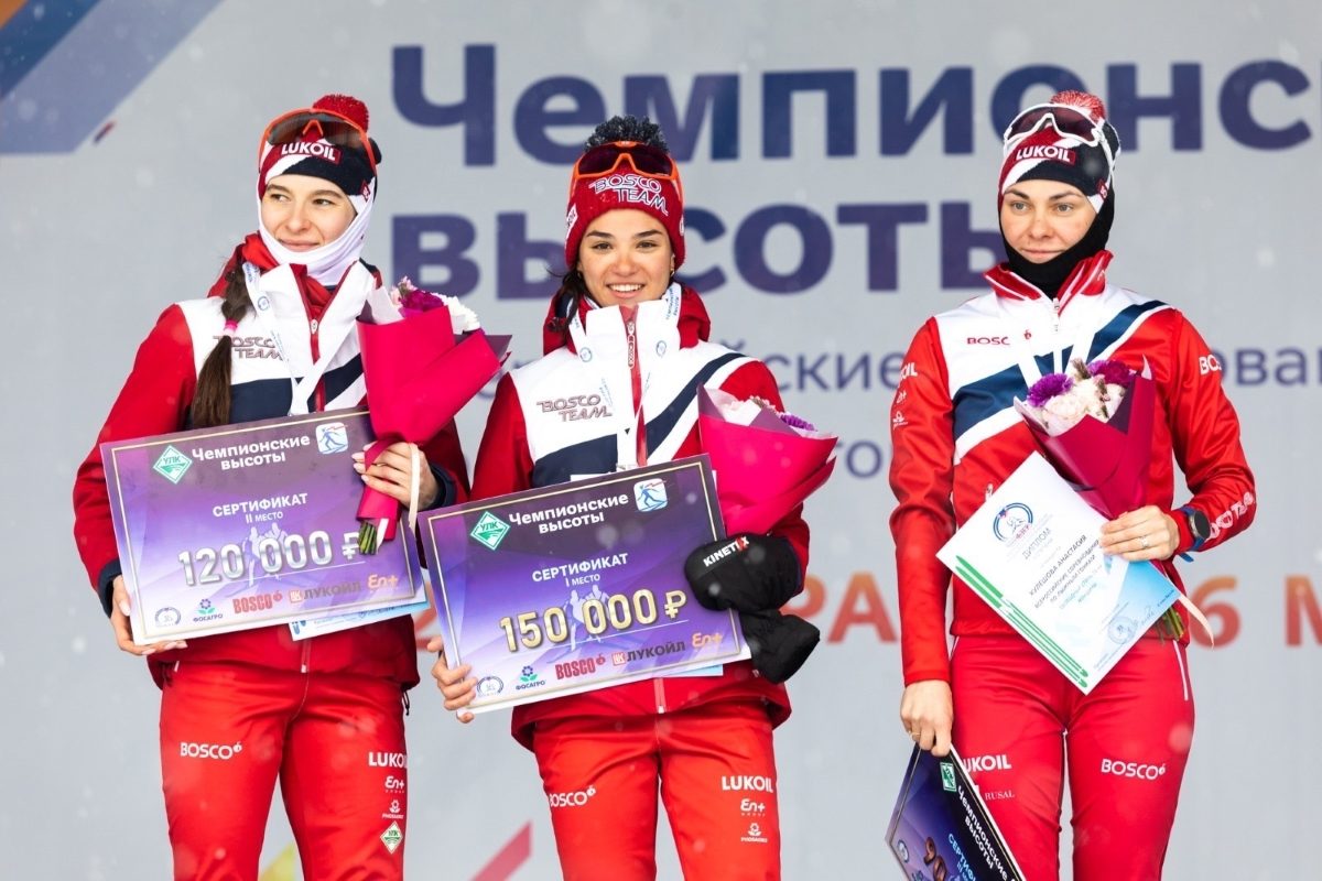 Наталья Непряева покорила четвертый подиум «Чемпионских высот» Наталья Непряева покорила четвертый подиум «Чемпионских высот»