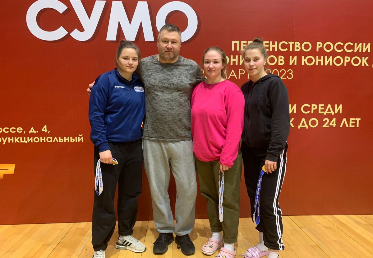 Три чемпионки: девушки из Тверской области завоевали золото России по сумо