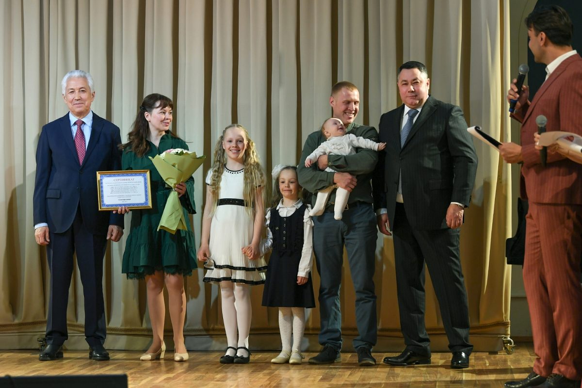 Семья мастера спорта по лыжным гонкам признана семьей года в Тверской области