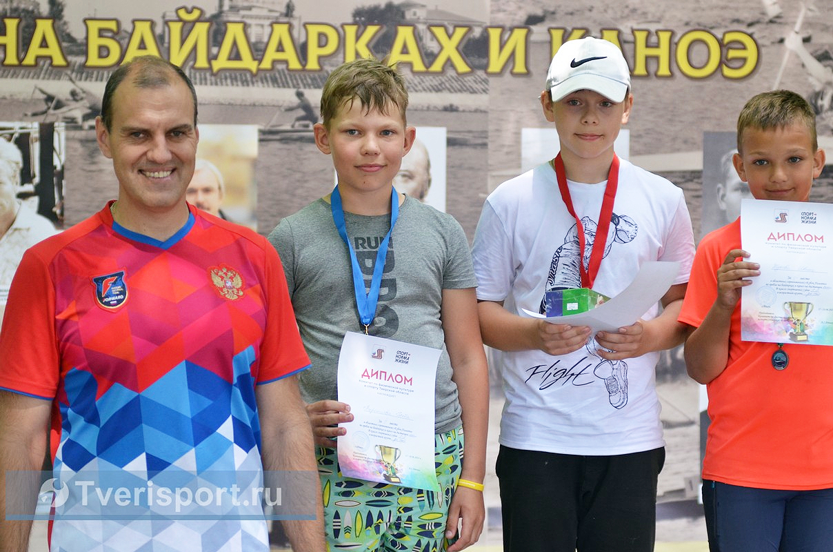 Гребцы разных поколений и регионов сразились в Твери за награды «Кубка памяти чемпионов»