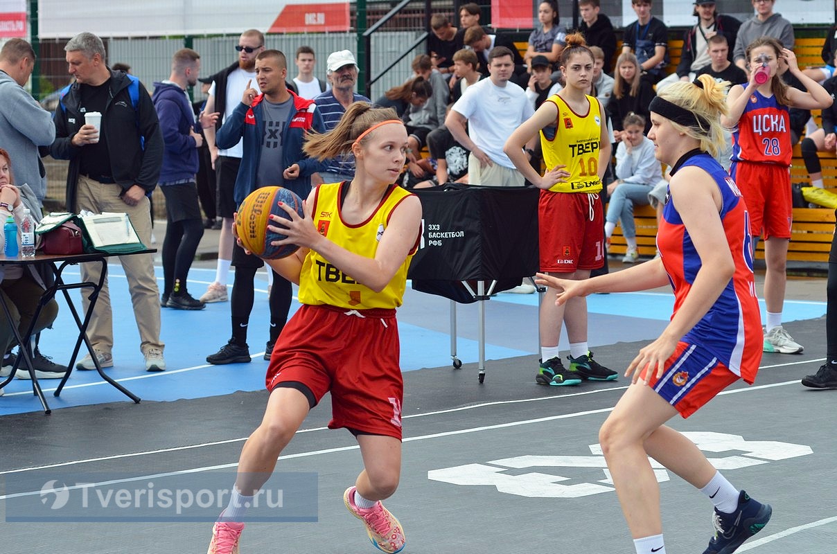 В Твери открылся самый большой Центр уличного баскетбола в России