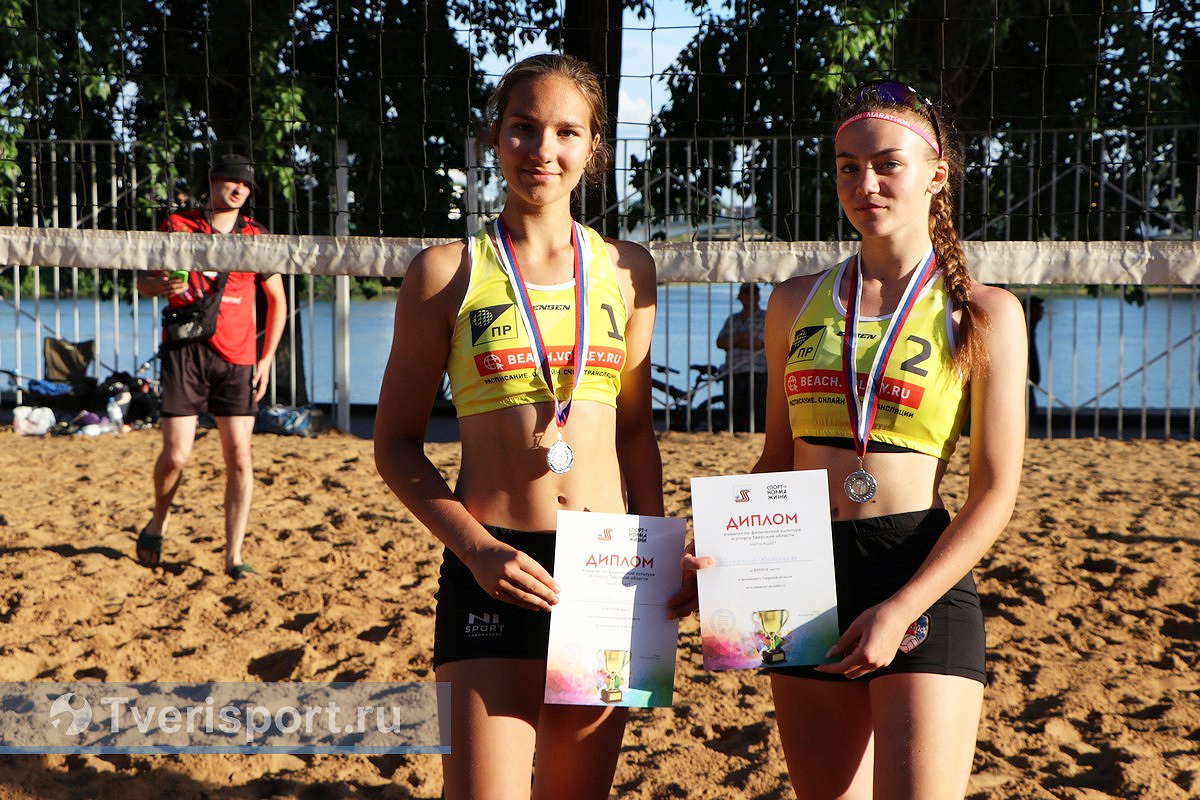 Смена лидеров: в Твери разыграны медали чемпионата области по пляжному волейболу