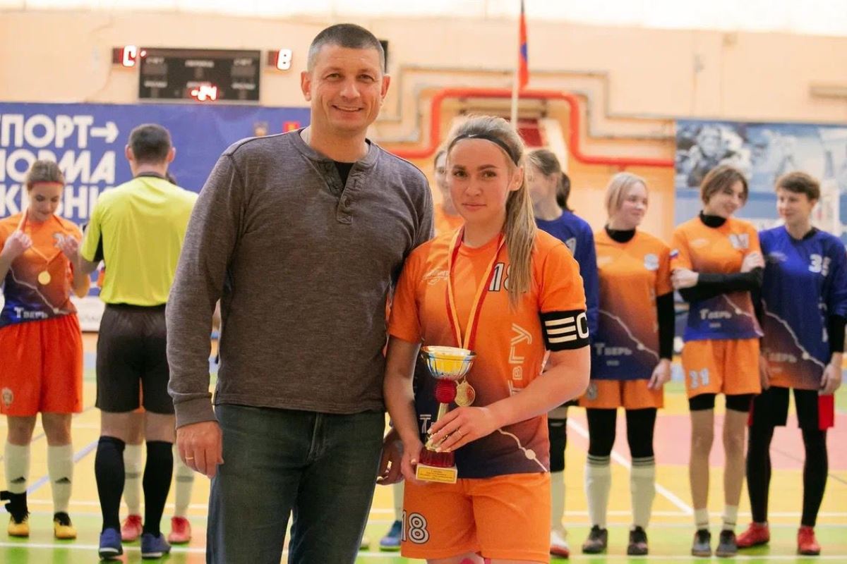 Девичья команда ТвГУ завоевала золото областных соревнований по мини-футболу
