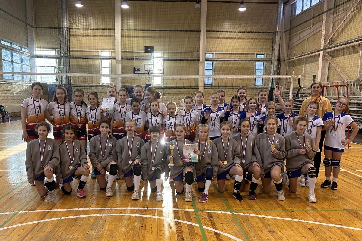 Волейболистки Калязина завоевали золото Кубка губернатора