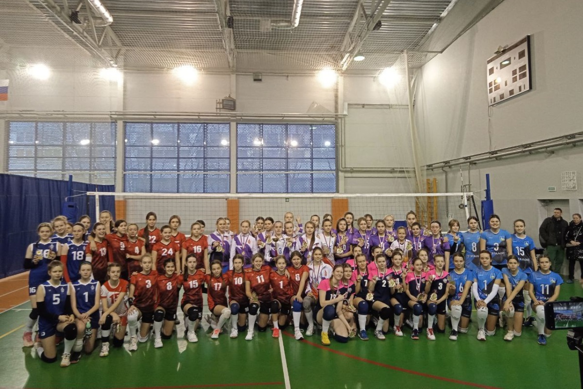 Тверские волейболистки привезли награды «Новогоднего турнира» из Московской области