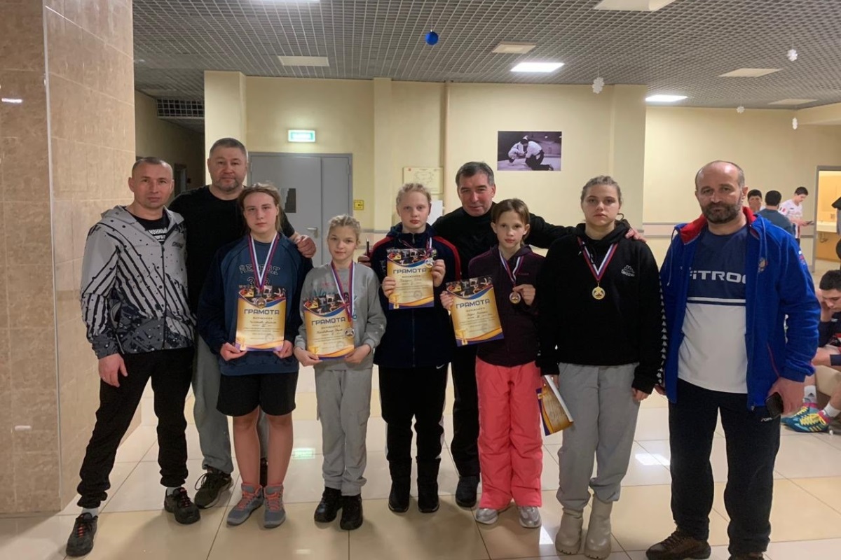 Девушки-борцы Тверской области завоевали шесть медалей первенства ЦФО