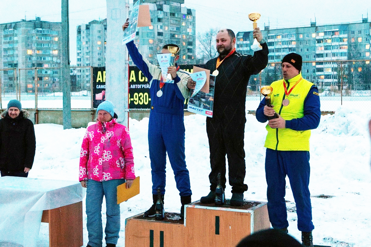 Гонщик из деревни под Тверью стал чемпионом области по зимним трековым гонкам