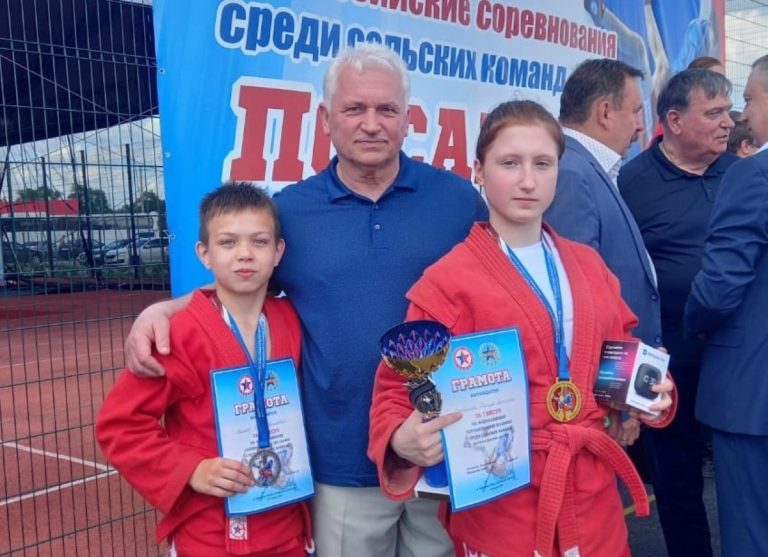 Самбисты из Тверской области поднялись на пьедестал Всероссийских соревнований среди сельской молодежи