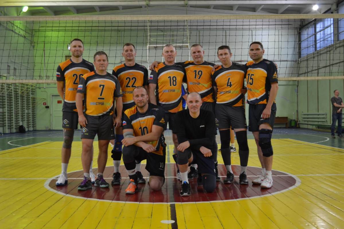 40 команд из разных регионов сразились в Твери за награды волейбольного турнира