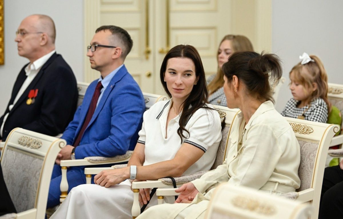 Тверскому тренеру по лыжным гонкам вручили Благодарность Президента России