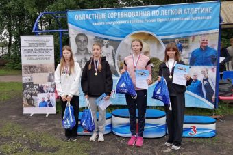 Дарья Клишина учредила призы на соревнованиях памяти своего первого тренера