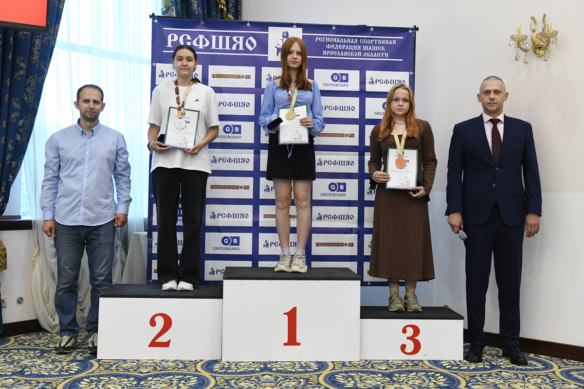 Юлия Калмакова преподнесла главную сенсацию всероссийских соревнований по шашкам