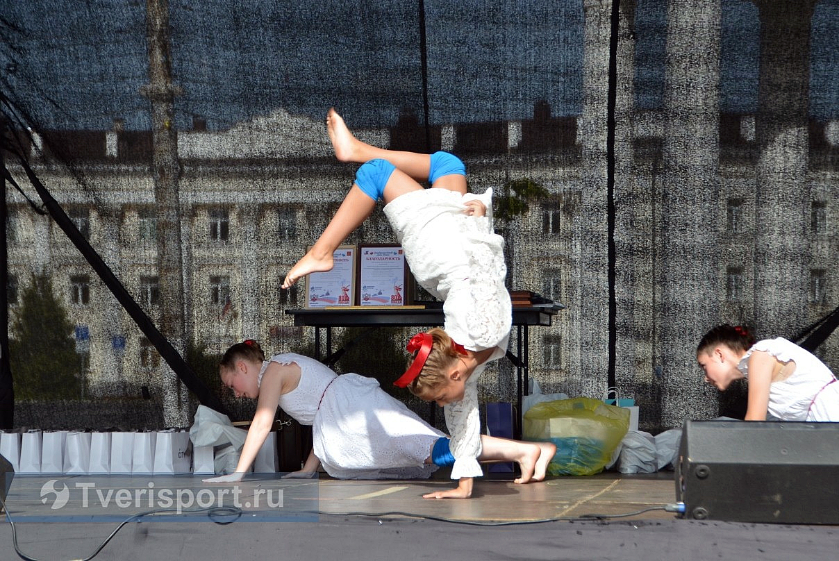 Мальчишки и девчонки, а также их родители, заняться боксом не хотите ли?