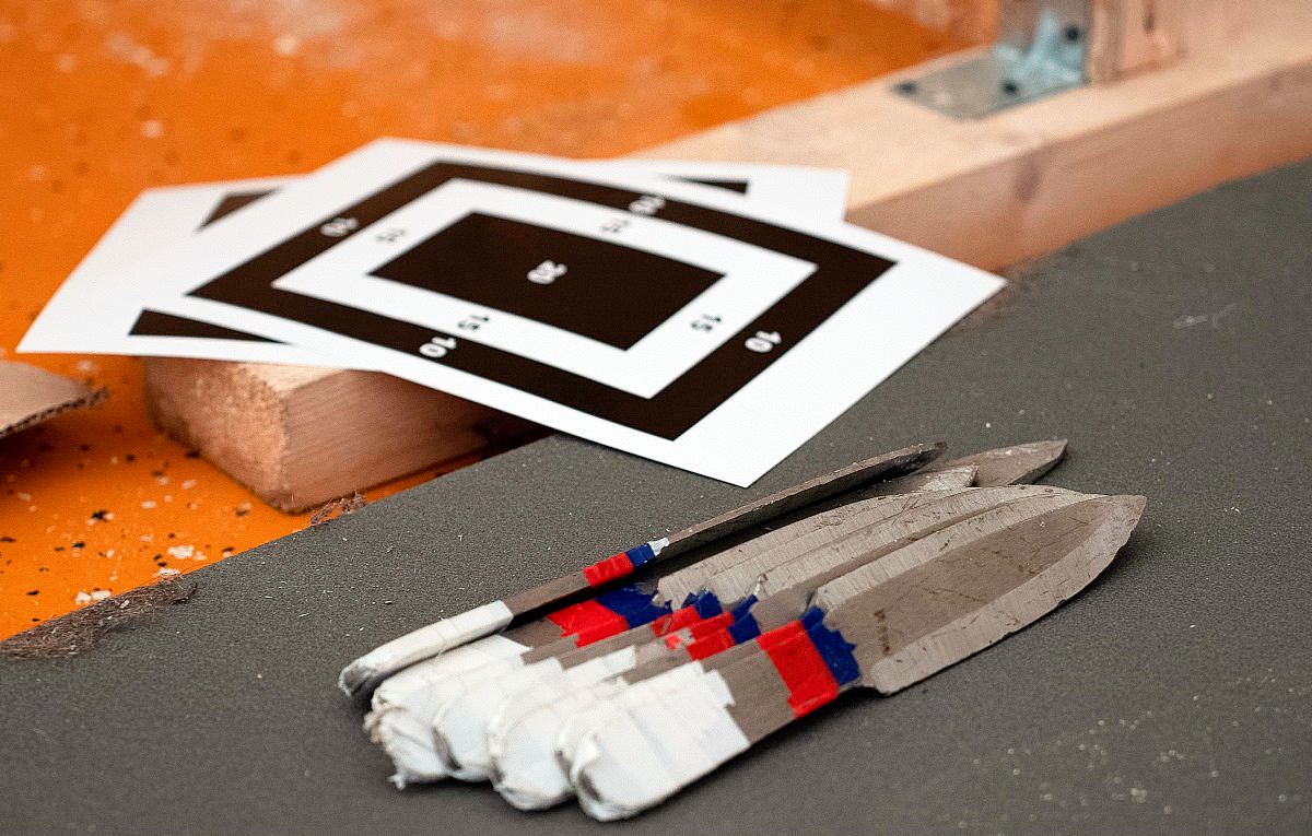 Названы чемпионы и призеры Тверской области по спортивному метанию ножа