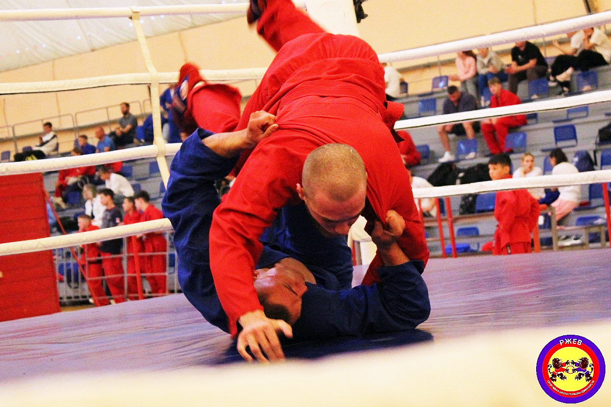 В Твери состоялся крупнейший турнир в стране по универсальному бою