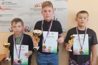 Названы победители первенства Тверской области по быстрым и молниеносным шахматам