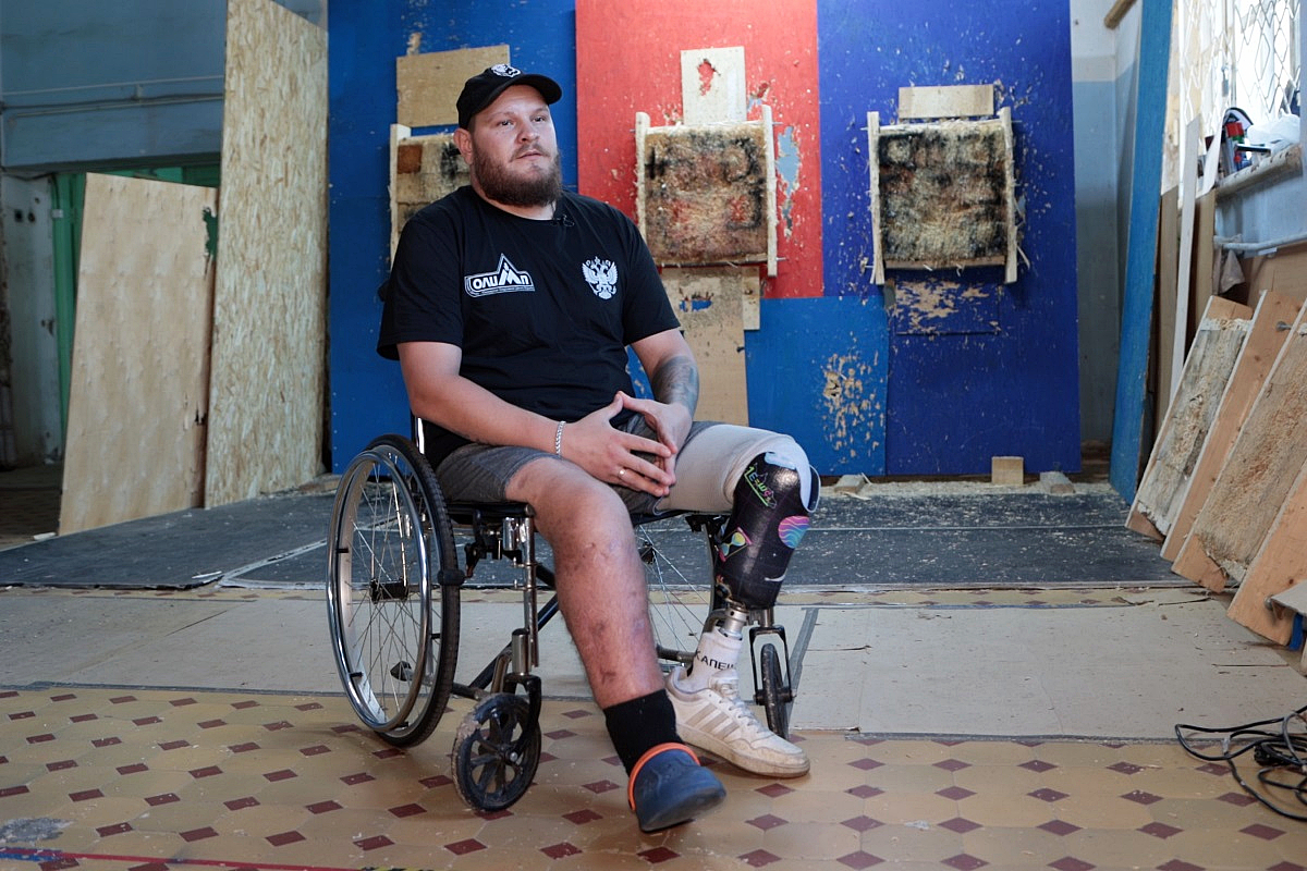 «Спорт мне дает мотивацию жить»: герой СВО после тяжелого ранения стал чемпионом по метанию ножа