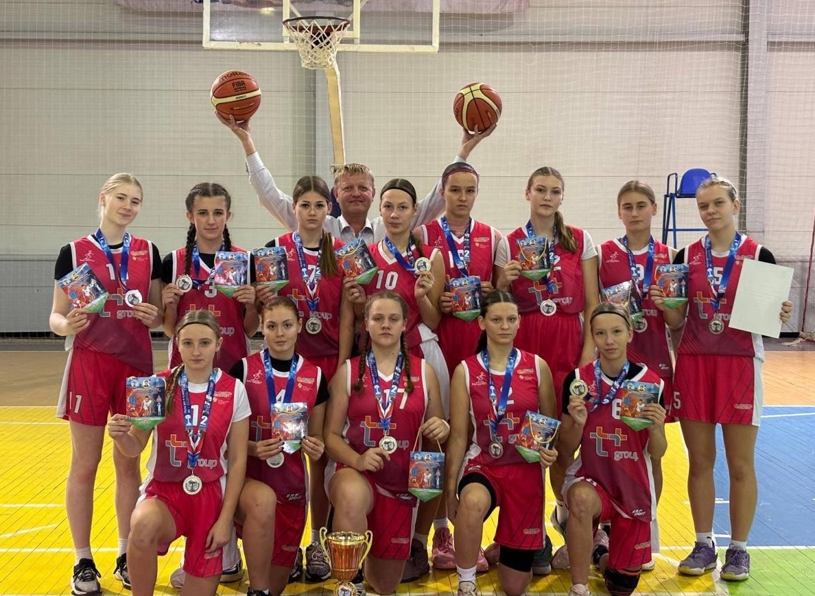 В Торжке состоялся юбилейный кубок по баскетболу памяти героя Сергея Козлова