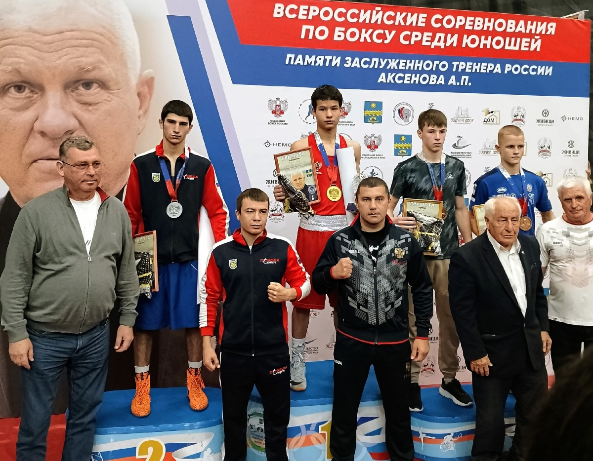 Тверской боксер стал «первым номером» юношеской сборной России