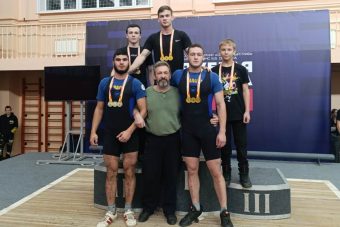 Реванш Никонова и воля Полуянова: бежецкие штангисты произвели фурор в Туле Реванш Никонова и воля Полуянова: бежецкие штангисты произвели фурор в Туле