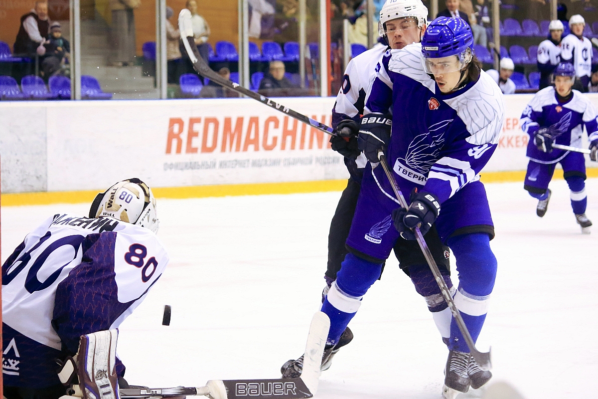 «Тверичи» в первых домашних матчах нового сезона не смогли прервать серию поражений «Тверичи» в первых домашних матчах нового сезона не смогли прервать серию поражений