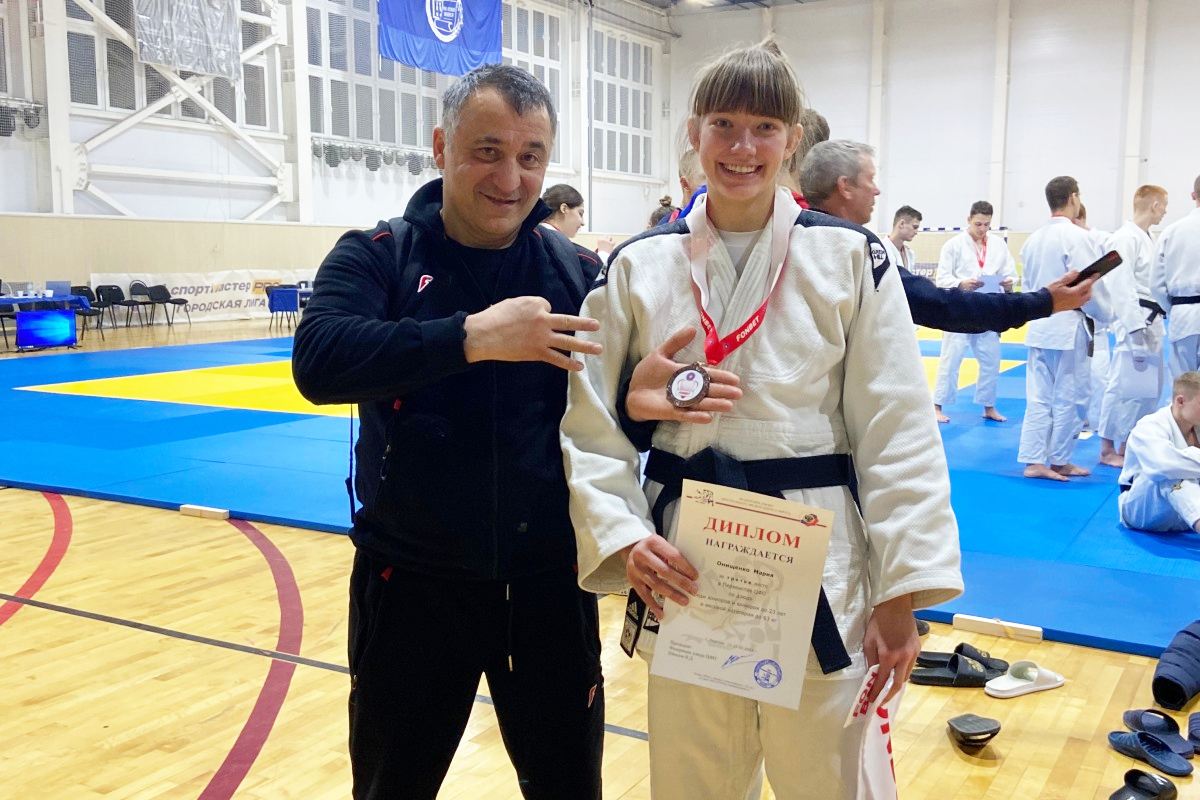 Победители конкурса «Спасибо, тренер!» покорили пьедесталы престижных соревнований