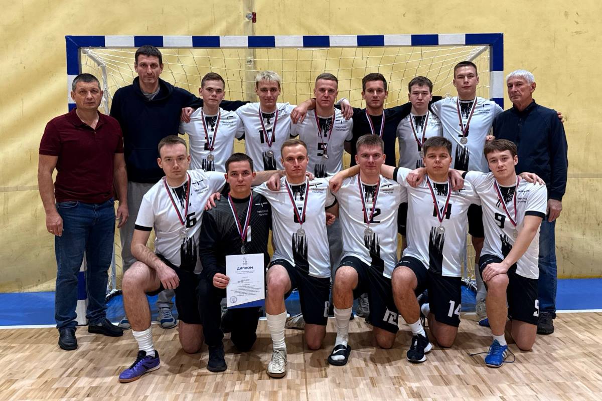 Команды ТвГУ оформили золотой дубль на областном турнире по мини-футболу