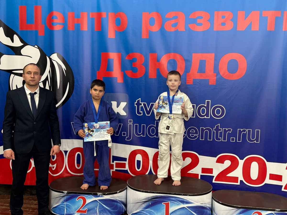 photo_5244994747867270981_y