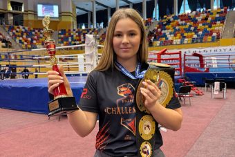 Девушка-кикбоксер из Твери стала двукратной чемпионкой России