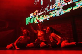 В Твери 10 команд сразились за главный приз конкурса «AGYM в танцах» В Твери 10 команд сразились за главный приз конкурса «AGYM в танцах»