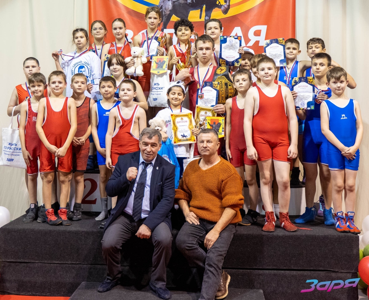 В Тверской области борцы из семи регионов сразились за награды турнира «За други своя»