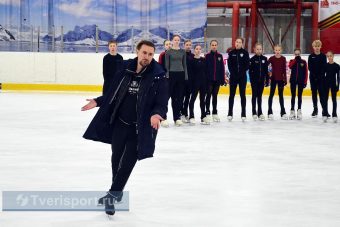 Даниил Глейхенгауз рассказал, как регионам составить конкуренцию столицам в фигурном катании Даниил Глейхенгауз рассказал, как регионам составить конкуренцию столицам в фигурном катании