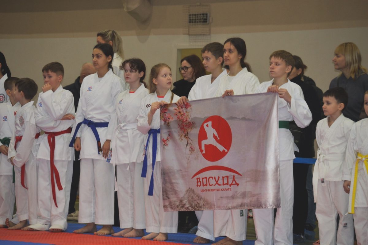 В Твери юные каратисты сразились за награды «Новогодних звезд»