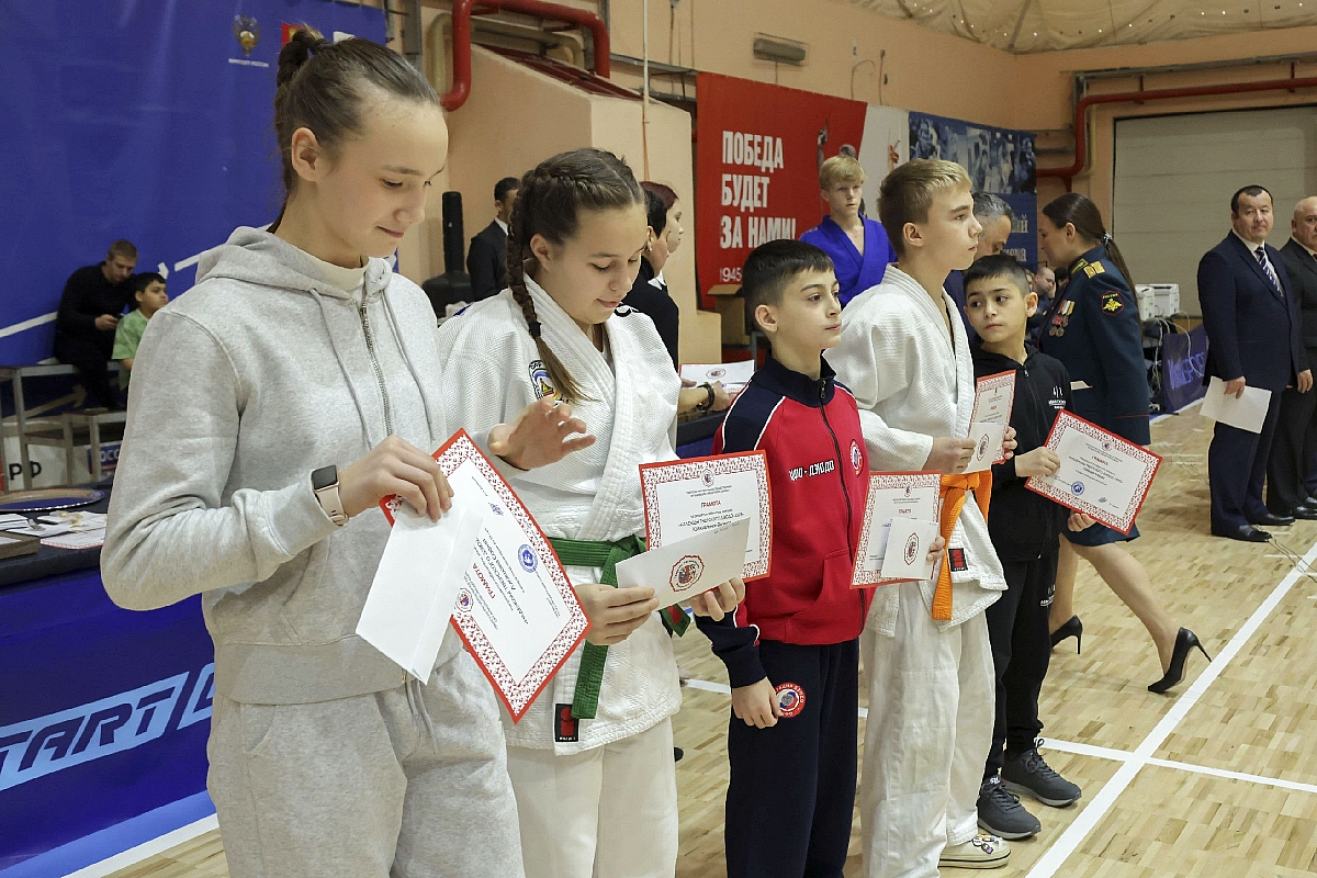 В Твери наградили лучших юных дзюдоистов 2025 года